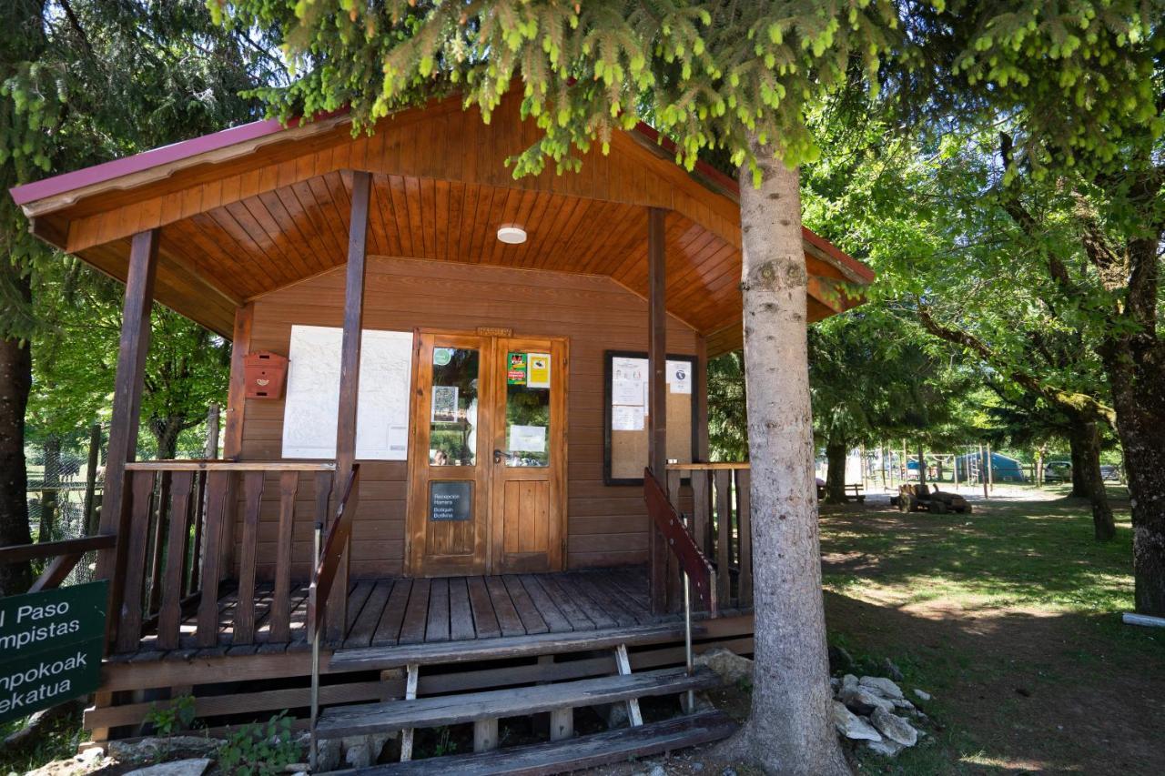 Kampaoh Sierra De Urbasa Hotel Bacáicoa Exterior foto